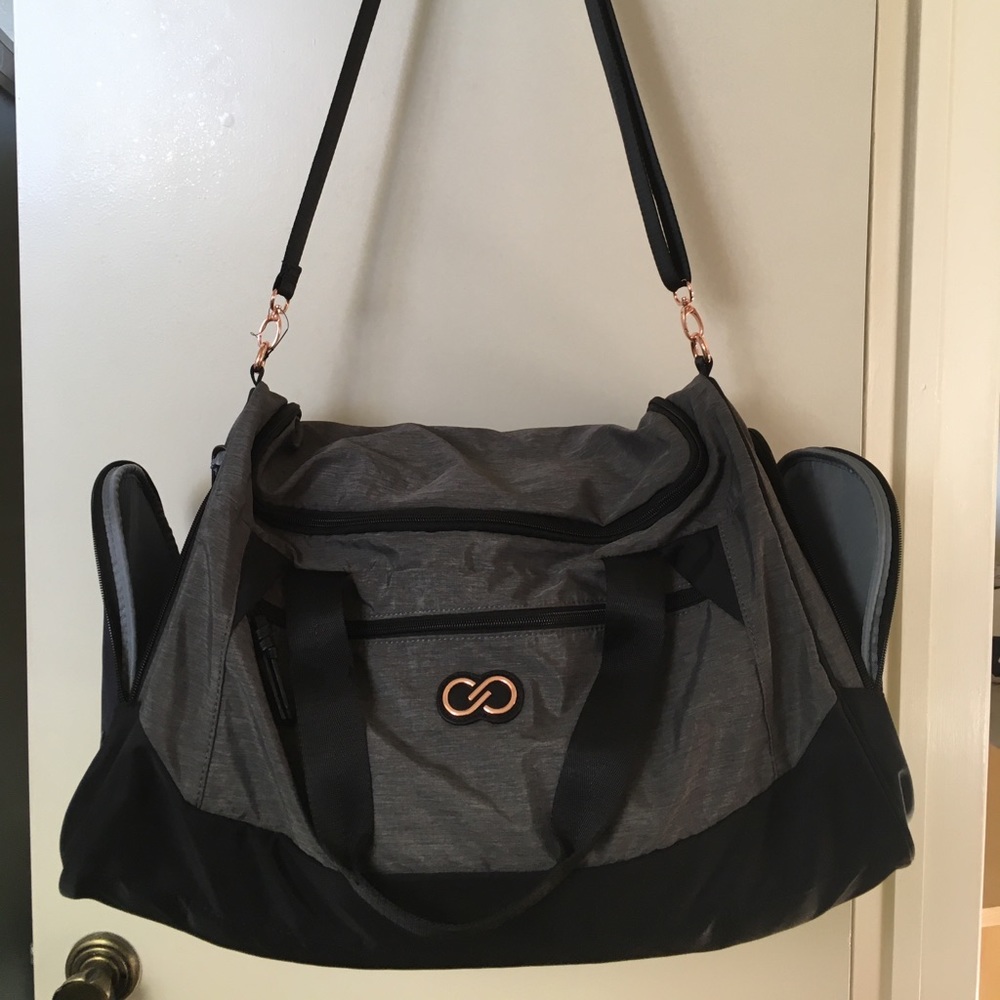 Gym/Duffel bag, CALIA by Carrie Underwood